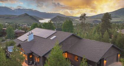 Keystone Large Family Home - Amazing Views, Rustic Charm - Hot Tub, Game Room