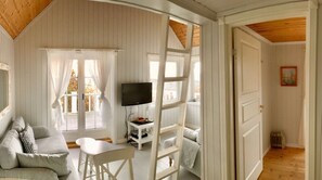 Chalet, Terrace, Sea View | Living area