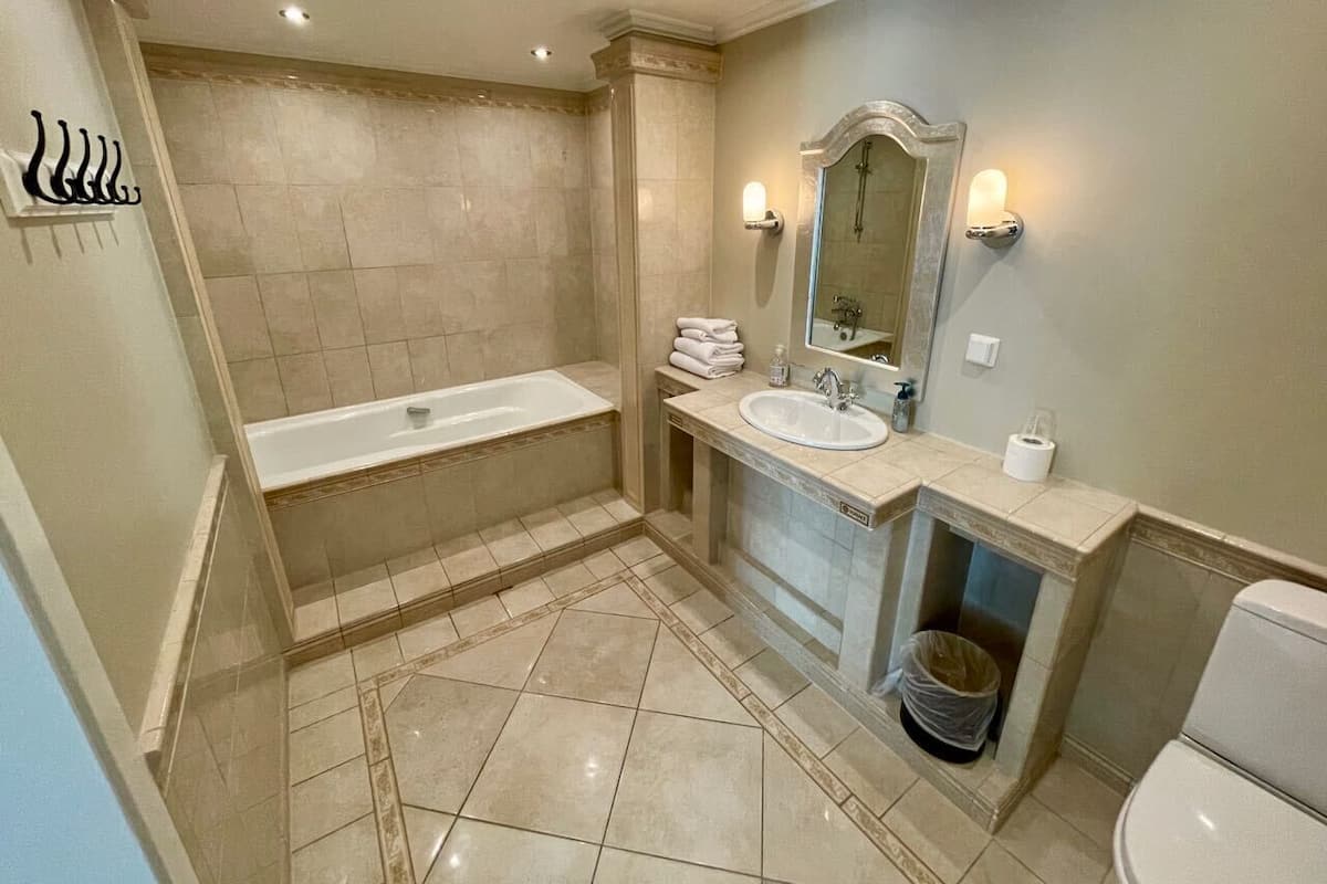 Tweepersoonskamer, bad | Badkamer | Handdoeken