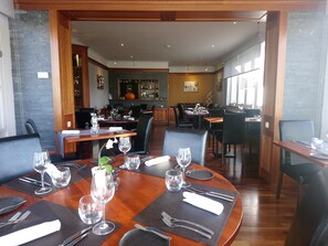 Daily continental breakfast (EUR 11 per person) - La Cote d'Or (Philippeville)