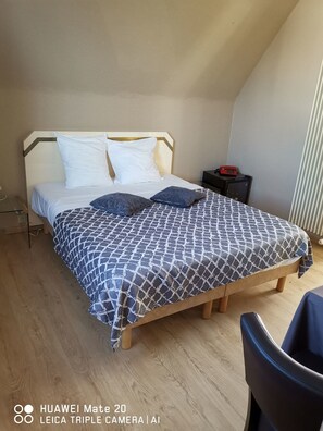 Basic Double Room