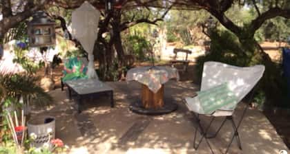MAISONNETTE & BUNGALOW IN LUSH GREENERY