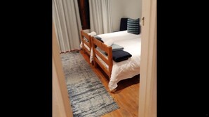 Unclassified image, 4 of 14, button - Canetsfontein Guest Cottage (Wellington)