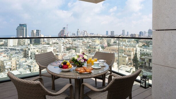 Unclassified image, 1 of 13, button - Elegant 3BR in White City by HolyGuest (Tel Aviv)