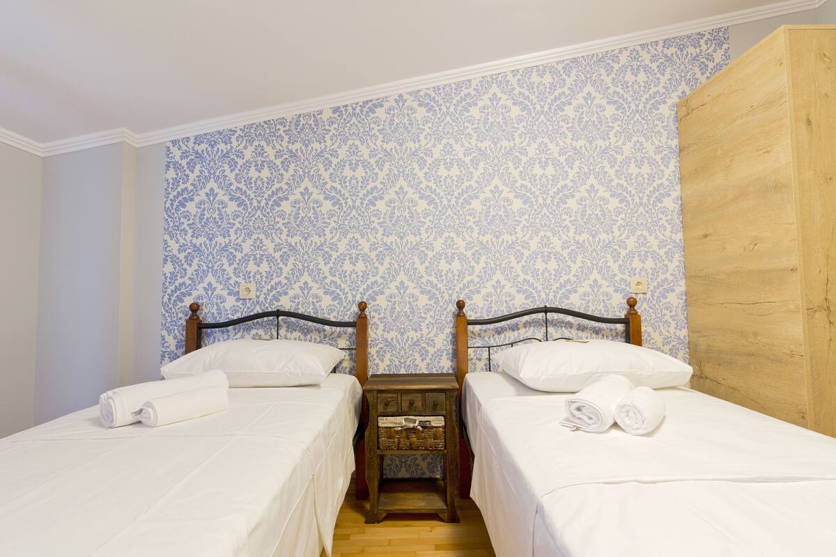 Design-Zweibettzimmer (25-2)
