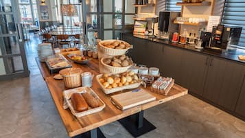 Colazione a buffet inclusa, servita tutte le mattine