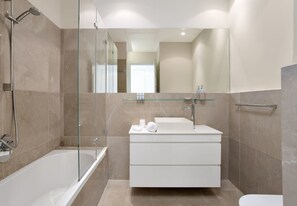 Comfort Apartment, 1 Bedroom | Bathroom