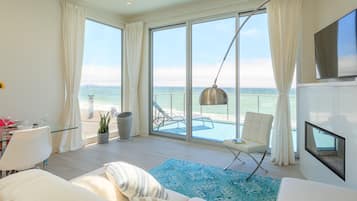 Télévision, cheminée