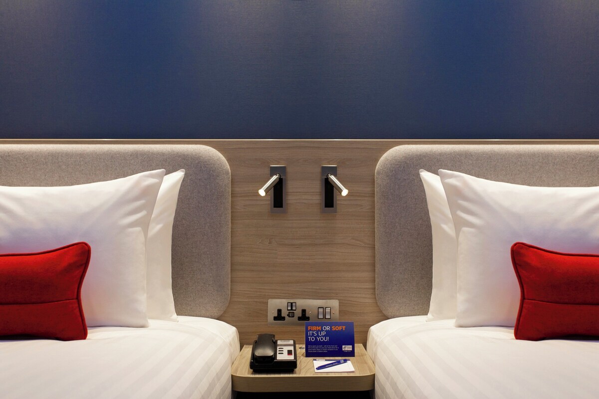 Standard Room, 2 Twin Beds (Free Hot Breakfast) | Room amenity