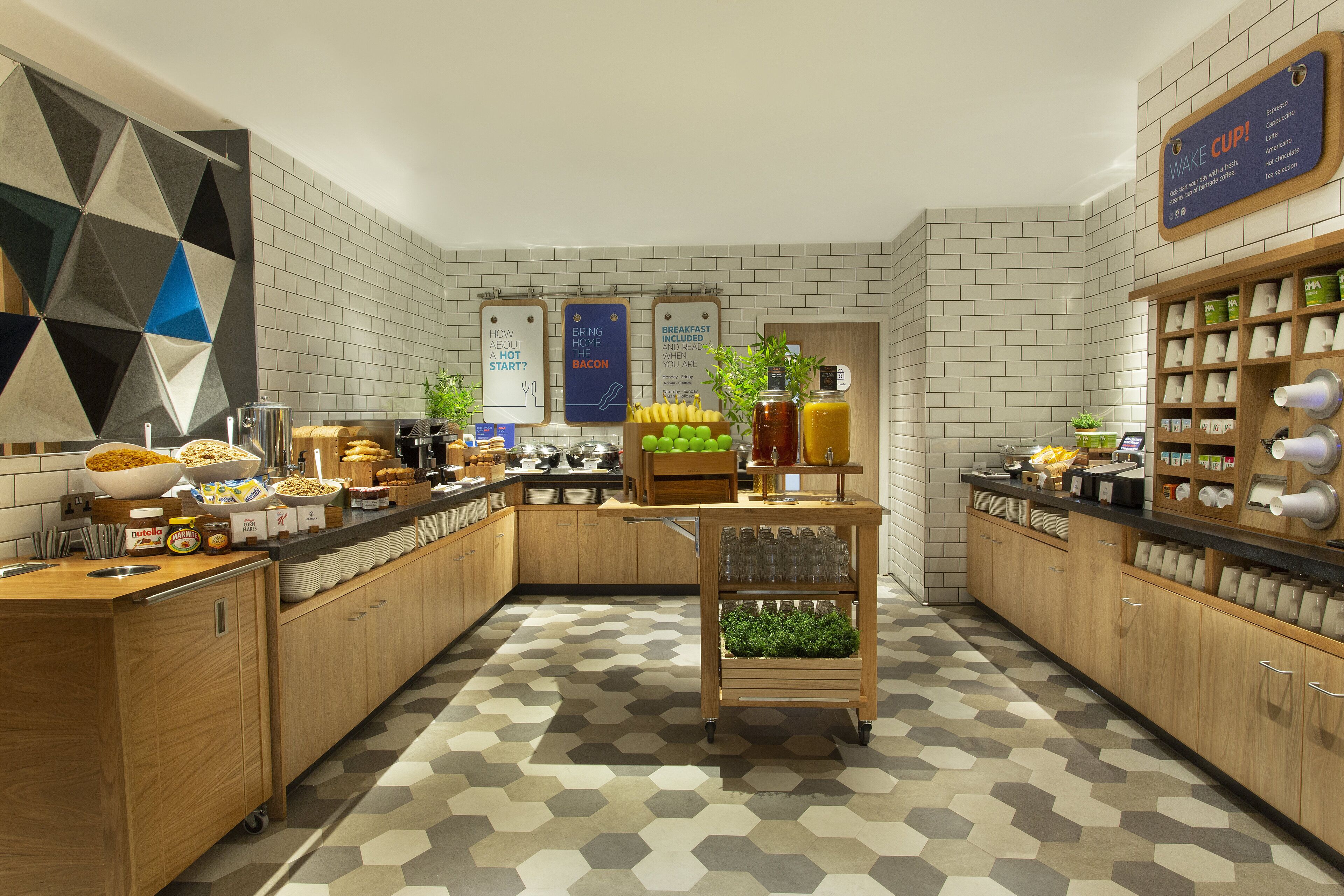 free daily continental breakfast