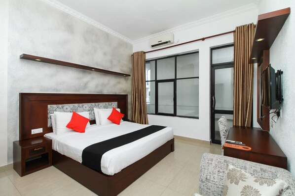 Standard Double Room | Free WiFi - Capital O 252 Ceylon City Hotel (Mount Lavinia)