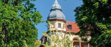 Esterni