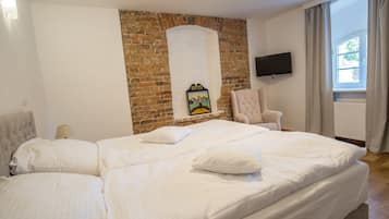 Double or Twin Room | Individually decorated, individually furnished, laptop workspace