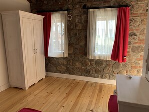 Standard Room (Anemon) | Desk, blackout drapes, iron/ironing board, rollaway beds - Ada Han Butik Otel (Urla)