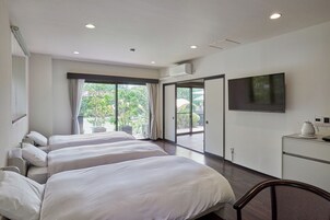 Suite Familiale | Bureau, fer et planche à repasser, Wi-Fi gratuit, draps fournis