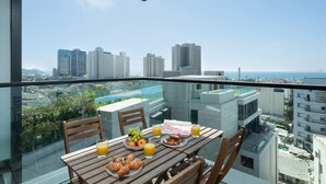 Luxury Apartment, 1 Bedroom | Balcony - Lovely 1BR in White city by HolyGuest (Tel Aviv)