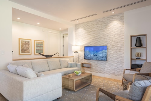 Honua Kai Ground Floor # Luana 1B - 3 bed / 3 bath villa - front side location