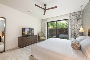 3 habitaciones, tabla de planchar con plancha y cuna de viaje 