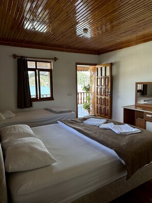 Standard Room | 10 bedrooms, individually decorated, individually furnished, desk - Kekova Pansiyon (Demre)