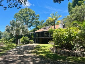 Exterior - Casa Las Valla, Coastal Country Retreat House NSW, Private, Spacious (Valla)