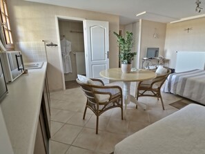 Habitación junior doble | 1 dormitorio, ropa de cama de alta calidad, colchones Select Comfort