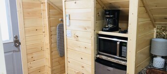 Knotty Squirrel The Nest