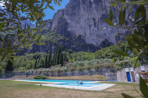 Pool - Casa Turchese, Riva del Garda, Italy (Riva del Garda)