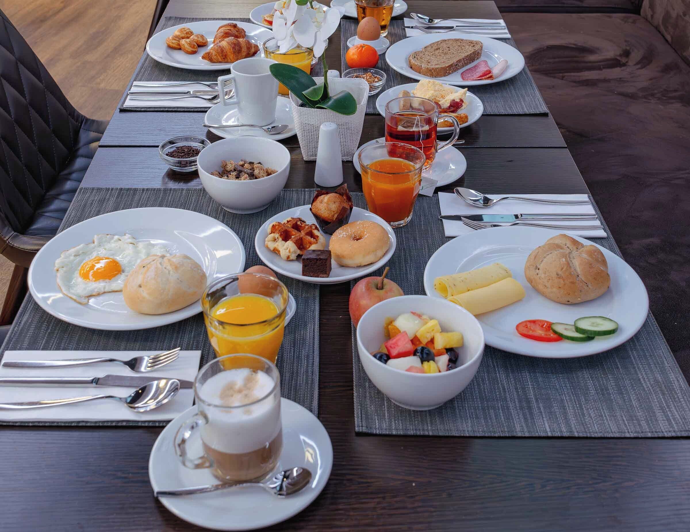 daily buffet breakfast (eur 17.50 per person)