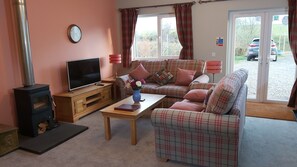 Cottage | Living area | Flat-screen TV, DVD player - Roe Deer Cottage (Beauly)