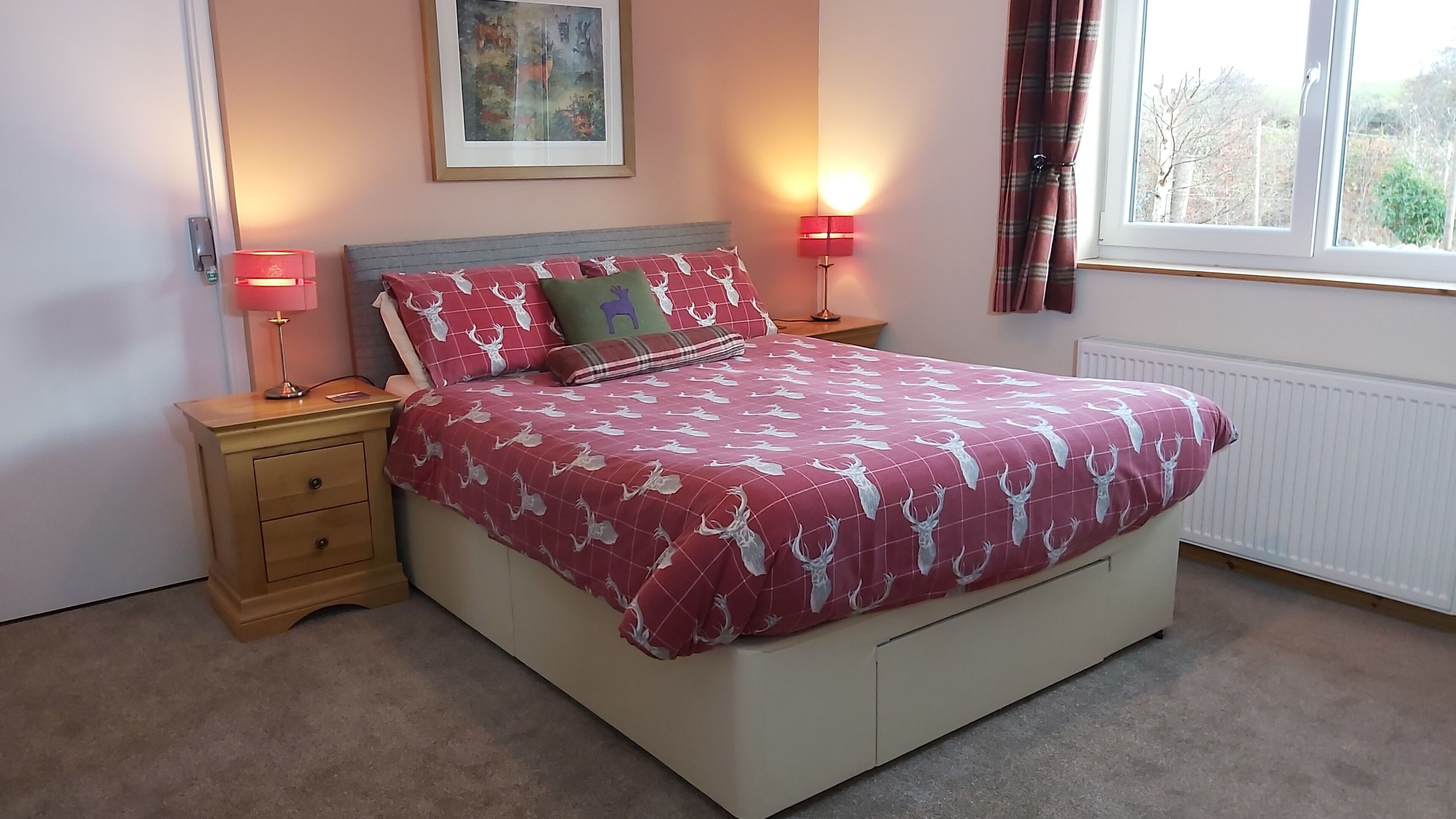 Cottage | Blackout drapes, iron/ironing board, free WiFi, bed sheets