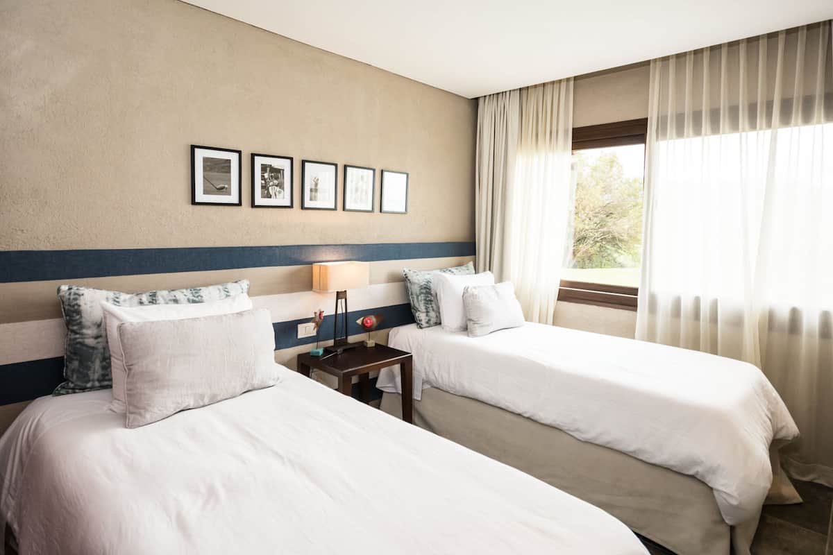 Condominio, 2 habitaciones | Minibar, in-room safe, blackout curtains, soundproofing