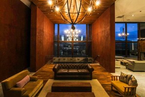 Lobby sitting area - Pueblo Nativo Resort Golf & Spa All Inclusive (Villa Giardino)