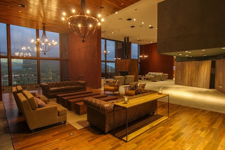 Sitzecke in der Lobby. Pueblo Nativo Resort Golf & Spa All Inclusive