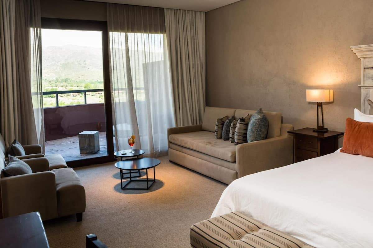Minibar, in-room safe, blackout curtains, soundproofing