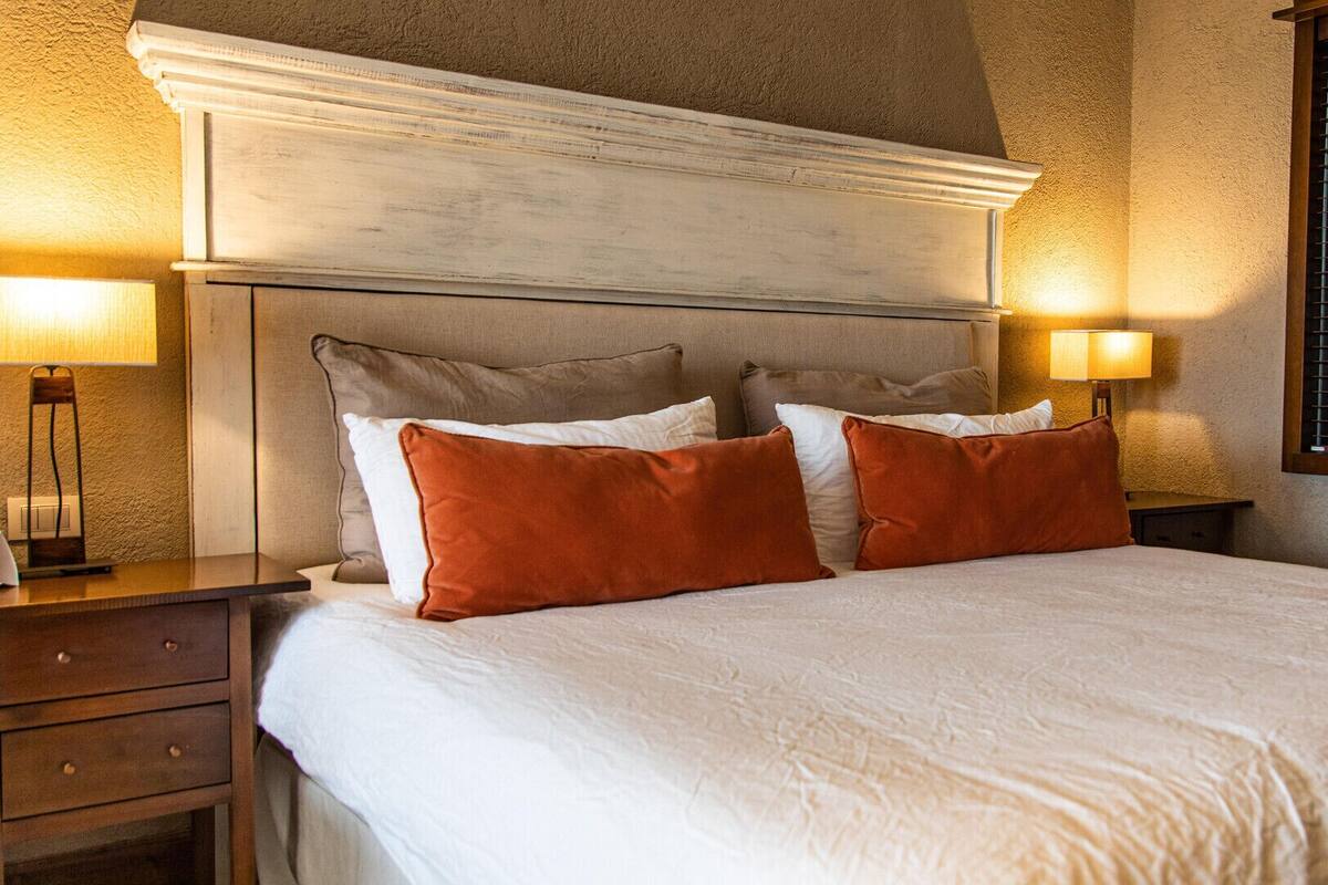 Minibar, in-room safe, blackout curtains, soundproofing