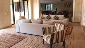Villa, 5 Bedrooms | Living area - Villa Saphir (Marrakech)