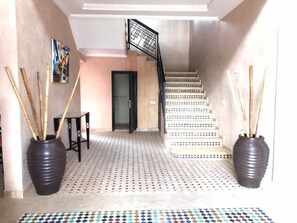 Staircase - Villa Saphir (Marrakech)