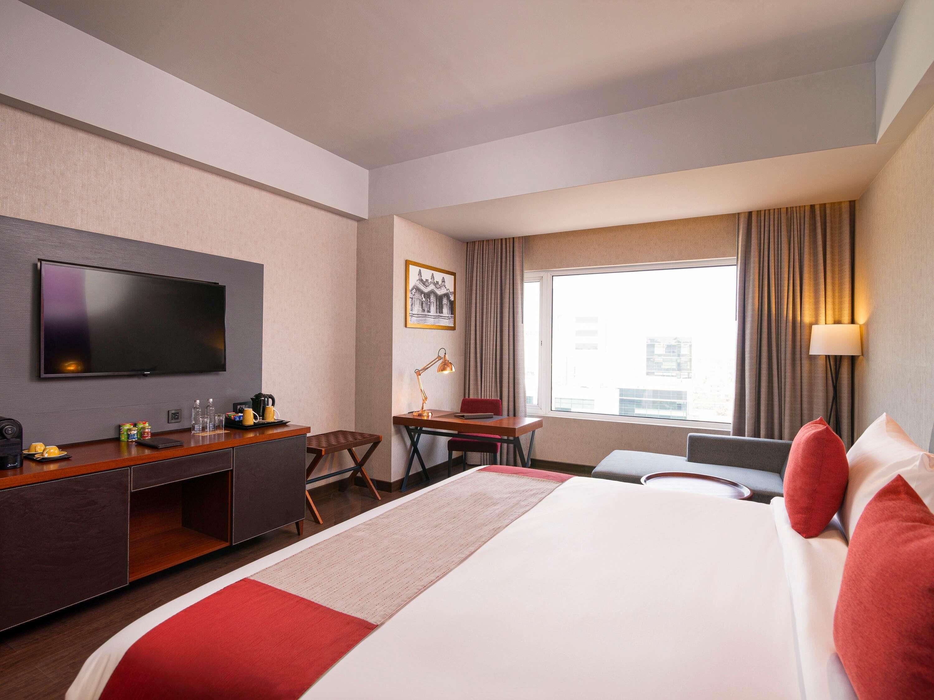 Ropa de cama de alta calidad, colchones con pillow-top y minibar 