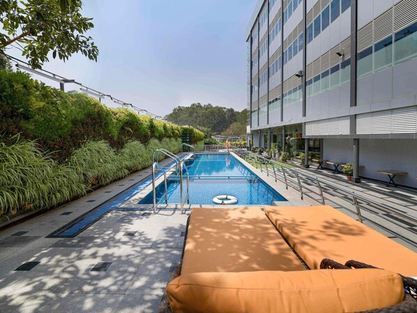 Outdoor pool, pool loungers