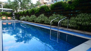 Outdoor pool, pool loungers