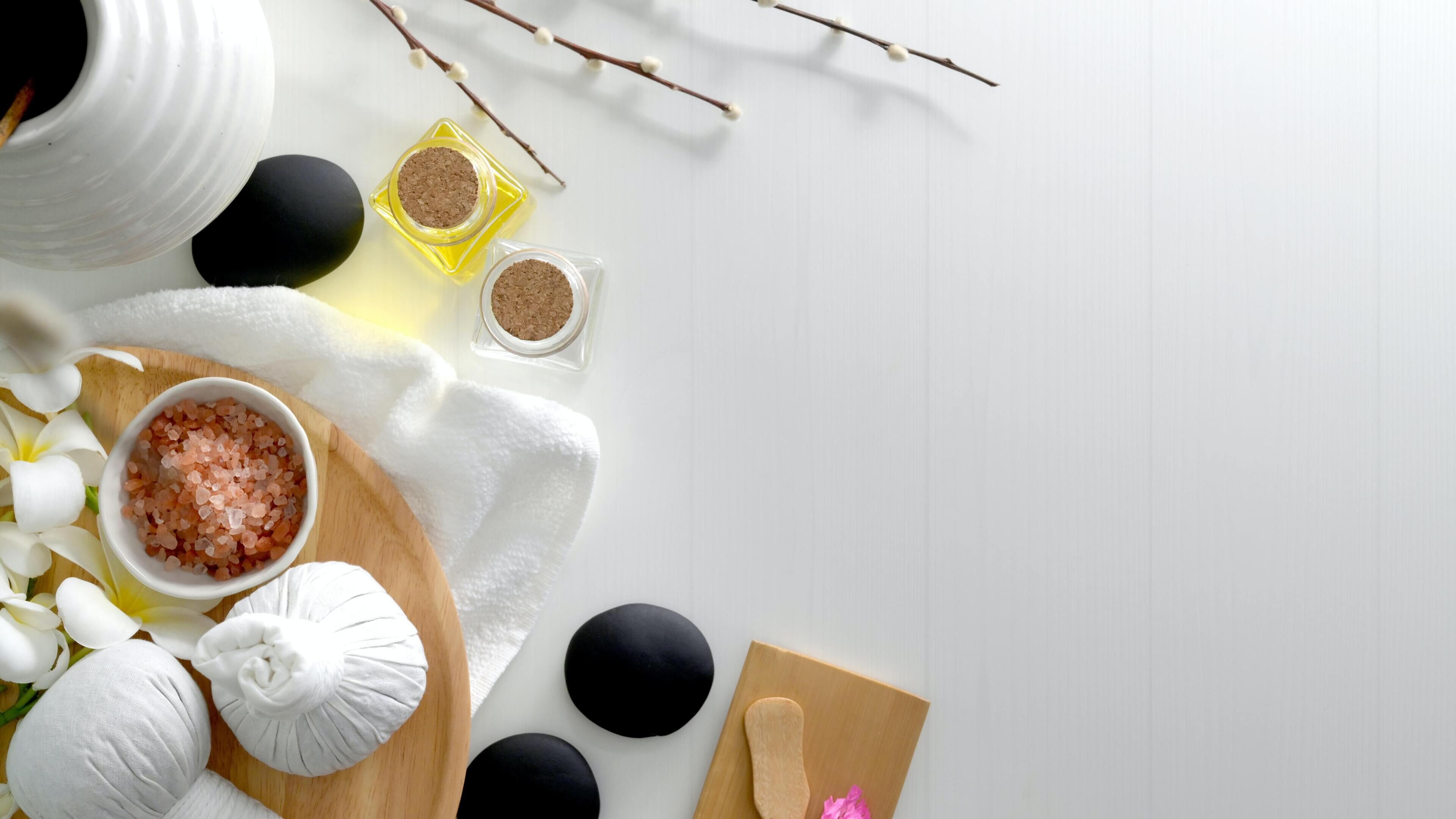 2 treatment rooms, massages