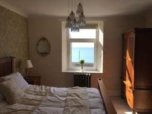 Family House | 2 bedrooms, iron/ironing board, free WiFi, bed sheets - Seaview Cottage (Newbiggin-by-the-Sea)