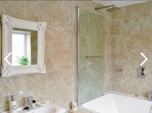 Bathroom - Seaview Cottage (Newbiggin-by-the-Sea)