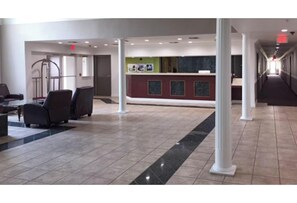 Lobby - Studio 6 Burleson, TX GA (Burleson)