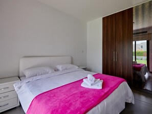 Villa, 3 habitaciones, piscina privada (Angie I2) | Tabla de planchar con plancha, cunas gratuitas, wifi gratis
