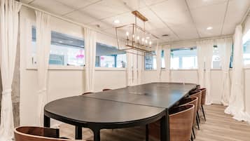 Meeting facility