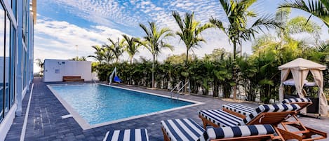 Outdoor pool, a heated pool