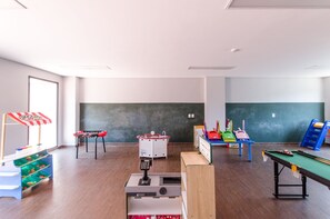 Games room - Moravia - Gema escondida a 15 min de ASU (San Lorenzo)