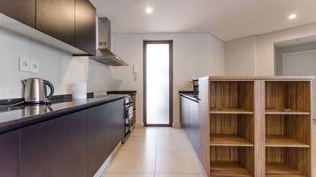 Căn hộ tiện nghi đơn giản | Bếp riêng | Tủ lạnh, lò vi sóng, lò nướng, bếp nấu