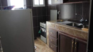 Standard Apartment, 2 Bedrooms | Private kitchen - Appartement Ngor Almadies Taissir (Dakar)